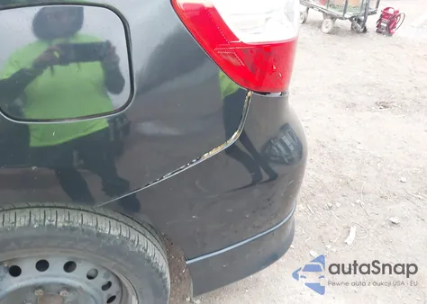 2010 Toyota Matrix z USA, uszkodzony, nr VIN 2T1KU4EE7AC255292